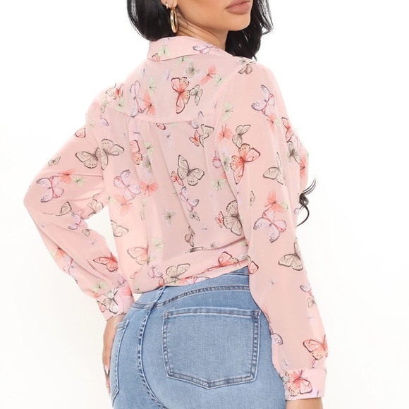 Boutique Butterfly tie front top nwt - Picture 6 of 8